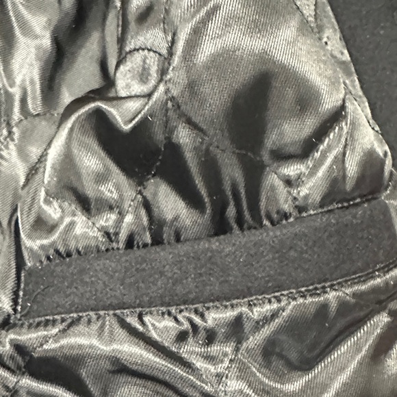 G.H. Bass & Co. Men's Classic Black Trench Coat - Picture 7 of 9